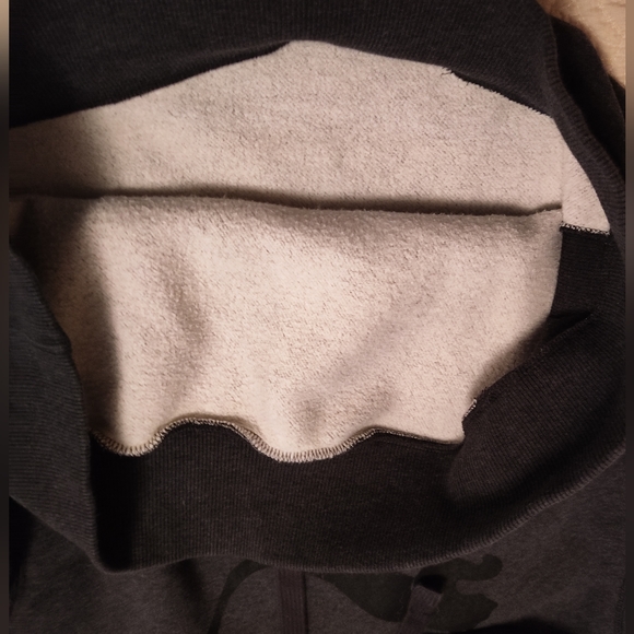 Puma long sleeve grey hoodie - Picture 7 of 11